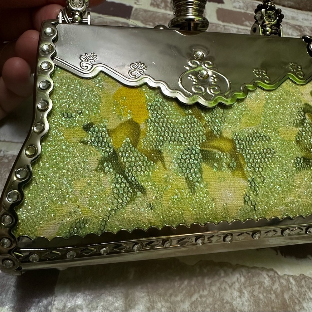 Classical Style Yellow and Silver Clutch Metal mini Bag - Picture 11 of 14